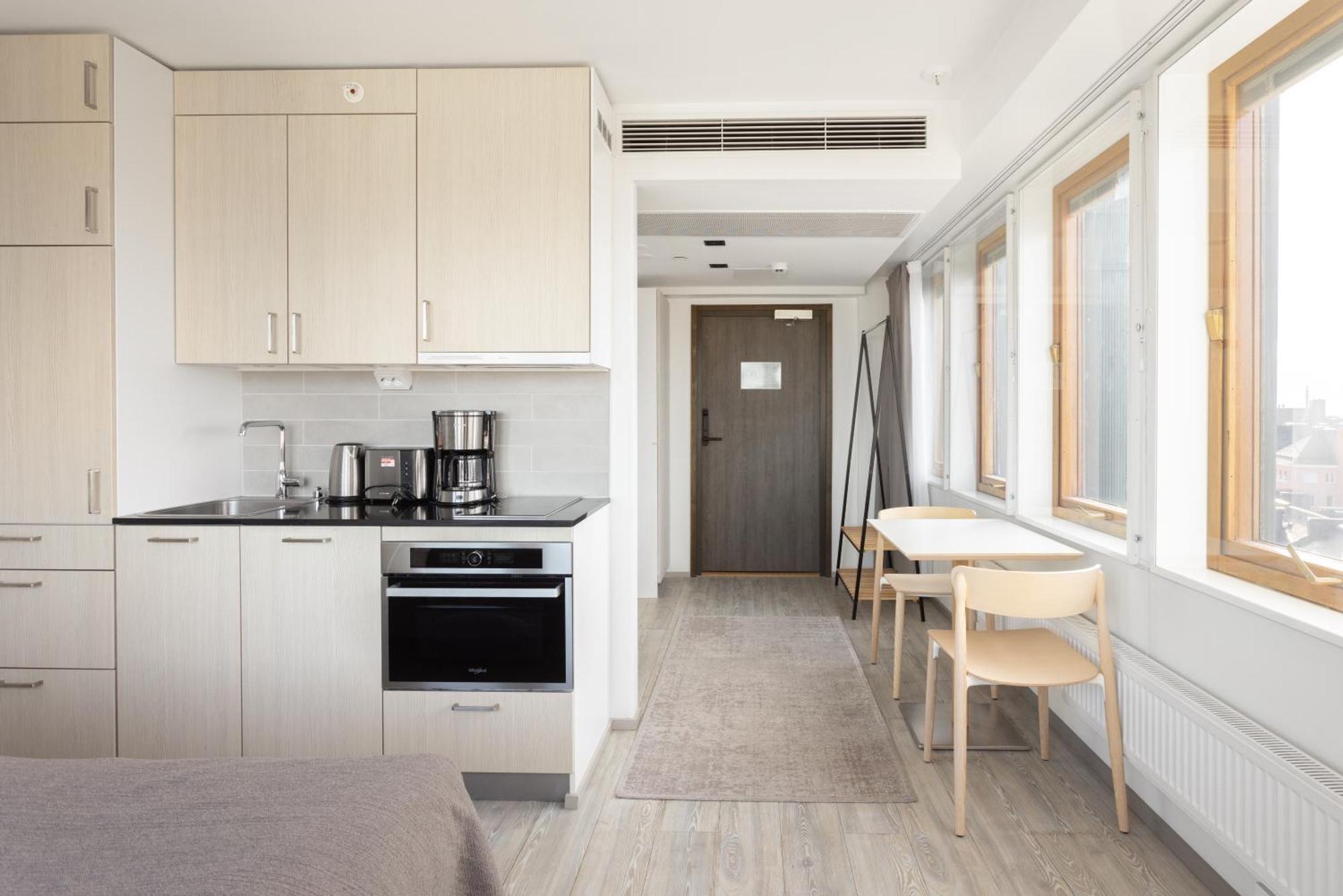 Noli Soernaeinen Hotel Хелзинки Екстериор снимка