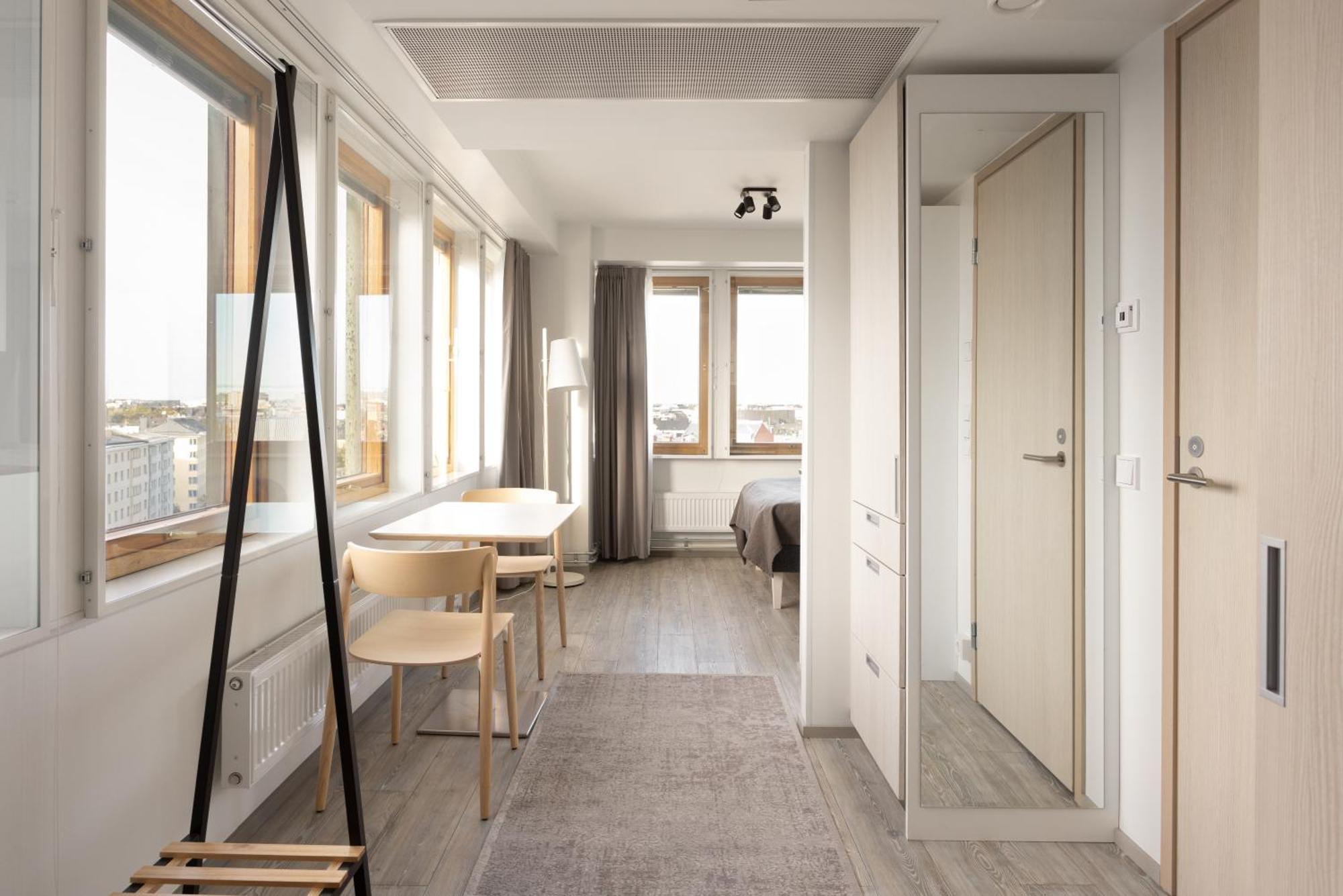 Noli Soernaeinen Hotel Хелзинки Екстериор снимка